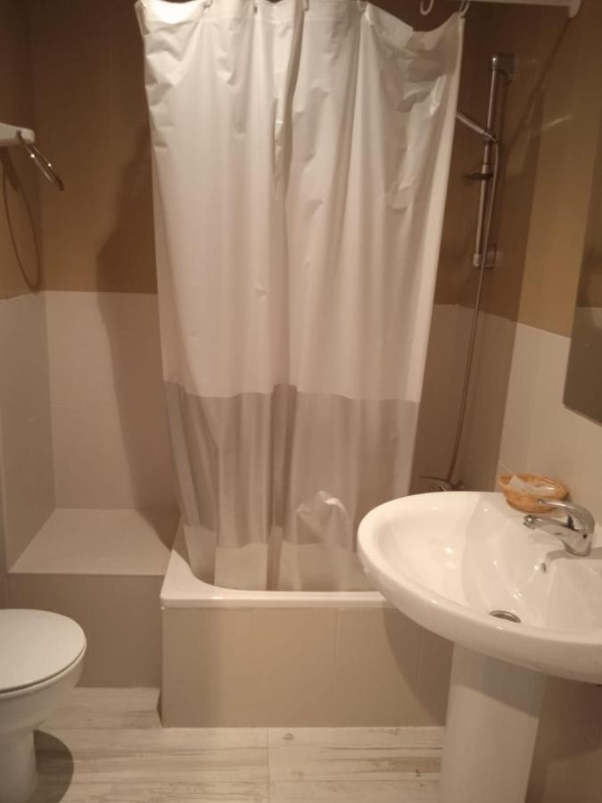 Hotel Pisuerga Proaza Bagian luar foto
